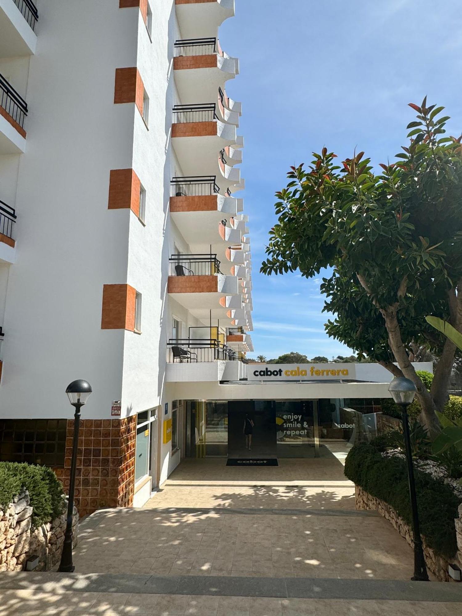 Cabot Cala Ferrera Hotell 3*